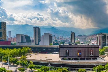 plaza mayor de medellin